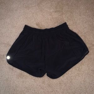 Lululemon Hotty Hot Short 4”